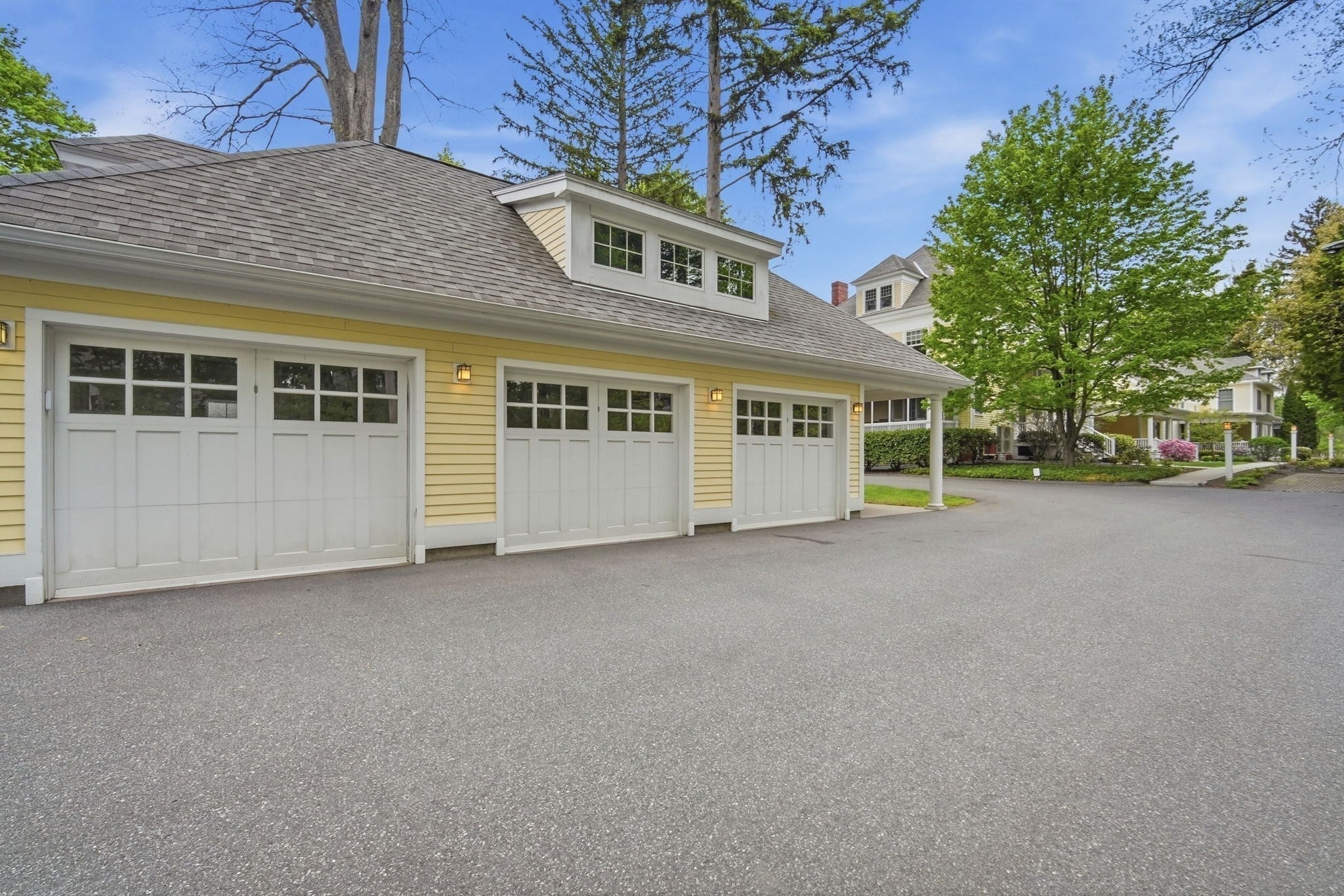 151 Amity St 2