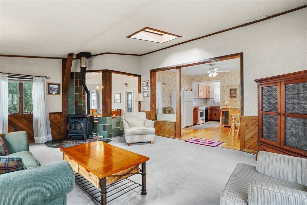 122 S Walker St, Lowell, MA Photo #20