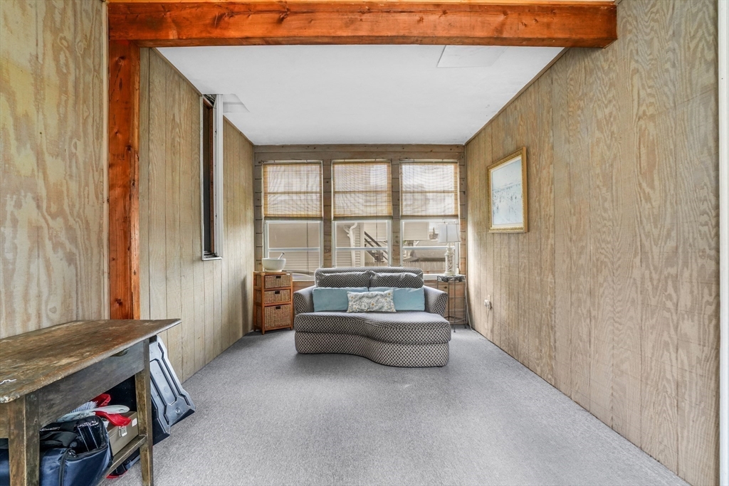 122 S Walker St, Lowell, MA Photo #10