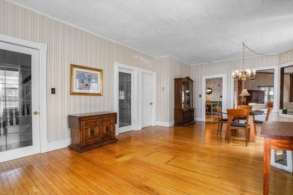 122 S Walker St, Lowell, MA Photo #19