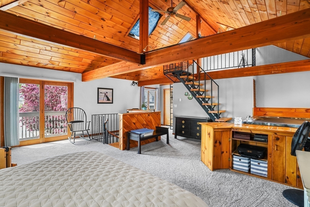 122 S Walker St, Lowell, MA Photo #38