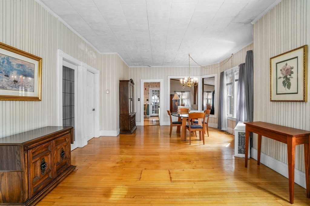 122 S Walker St, Lowell, MA Photo #18
