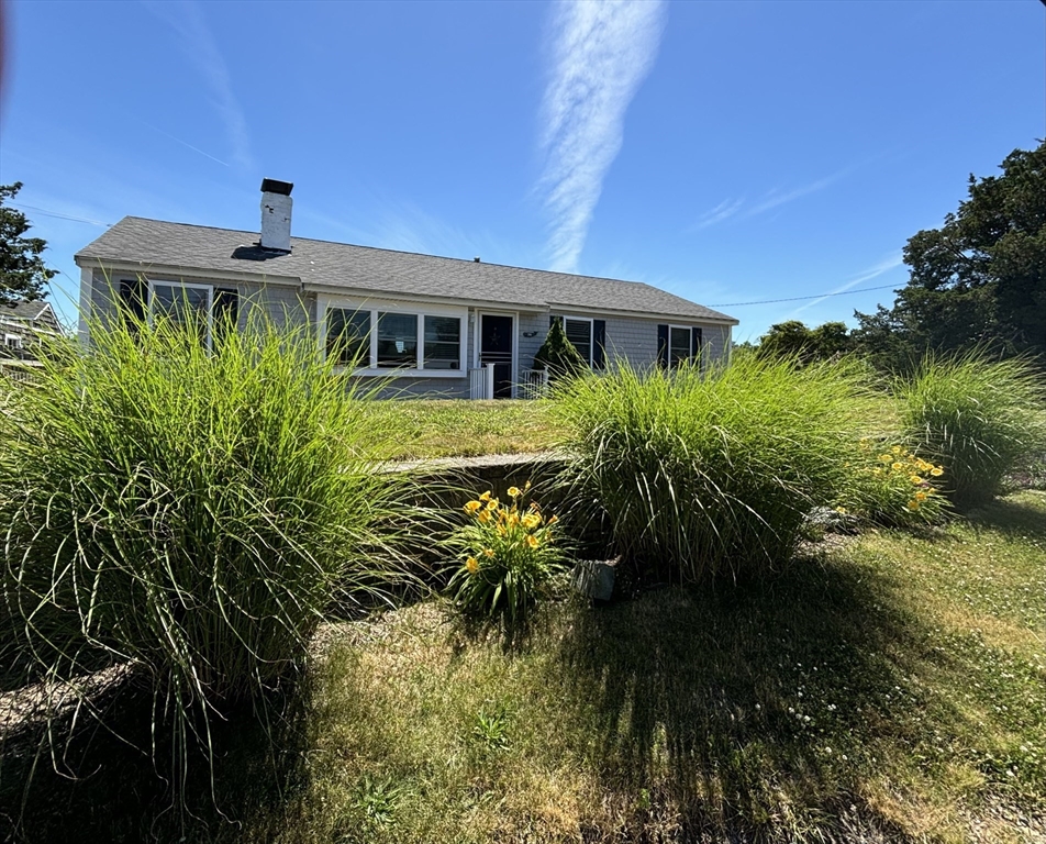 Click for 76 Bayberry Road, Marshfield, MA slideshow