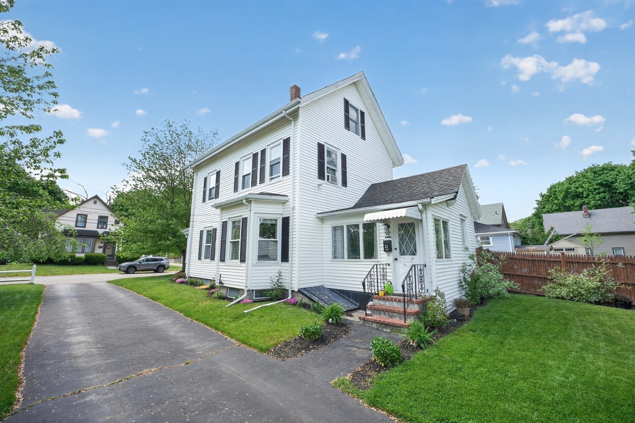 32 Grant Avenue, Brockton MA 02301
