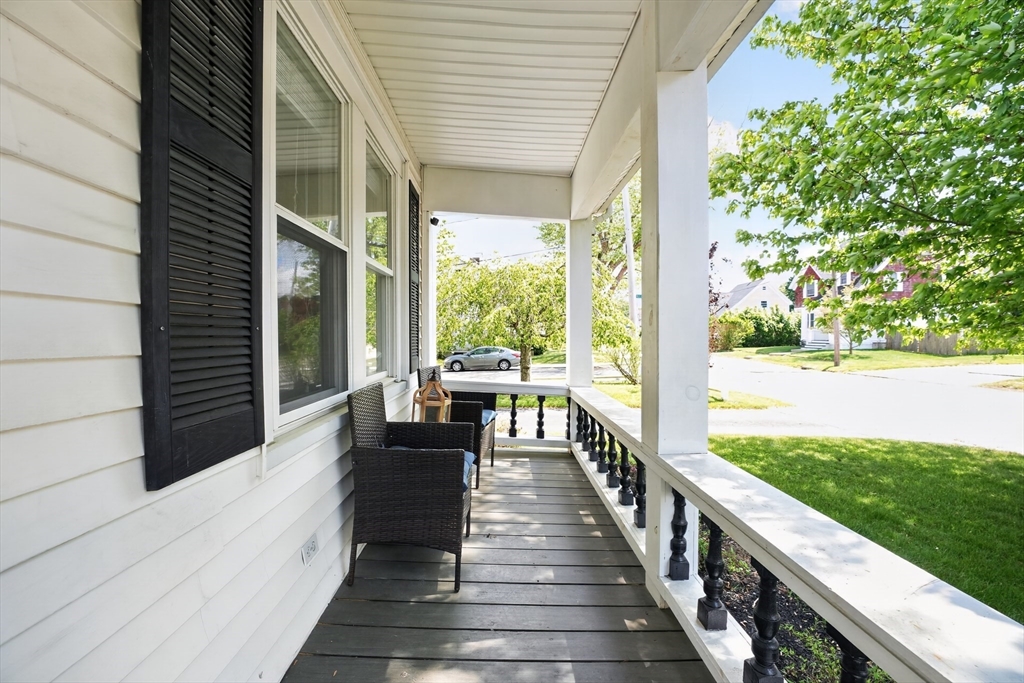 32 Grant Avenue