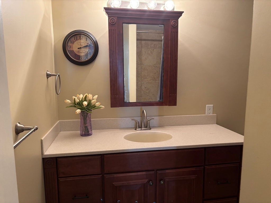 220 Nassau Drive #220, Springfield, MA, 220 Nassau Drive #220, Springfield, MA Photo #17
