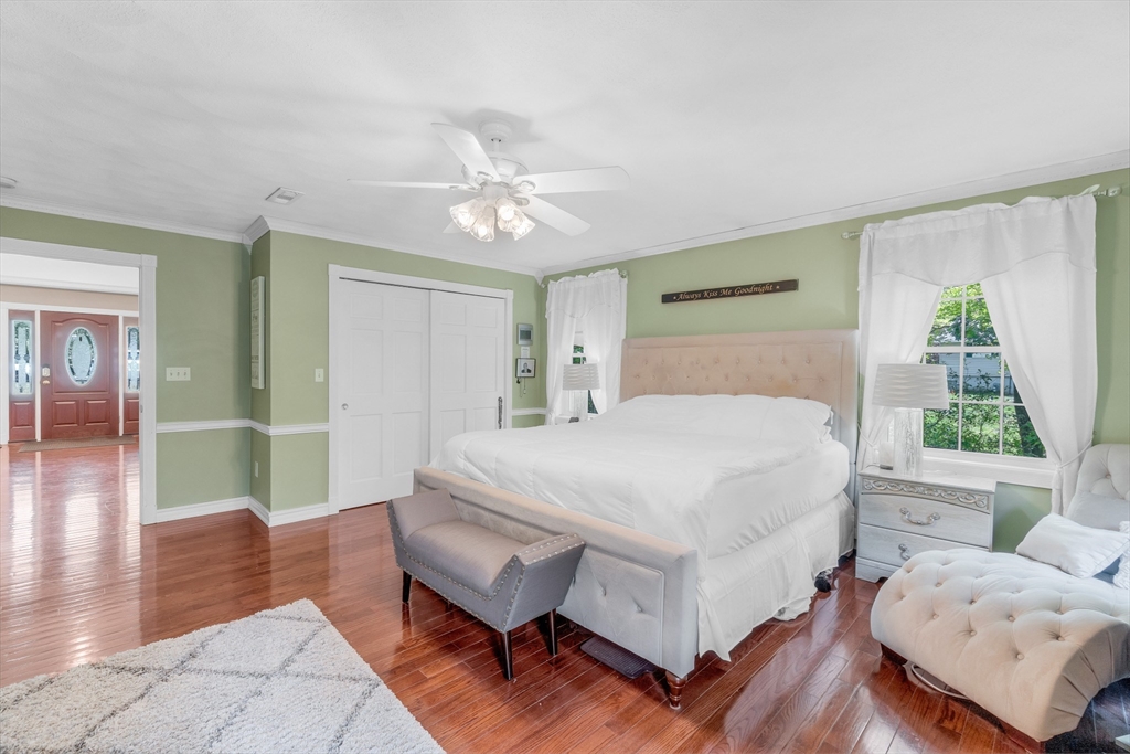 33 Russet Rd