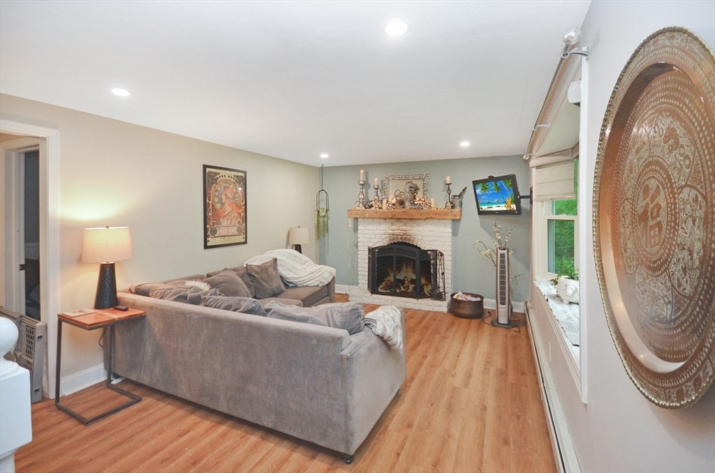 57 Quaker St, Northbridge, MA, 57 Quaker St, Northbridge, MA Photo #4