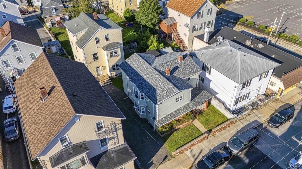196 Snell St
