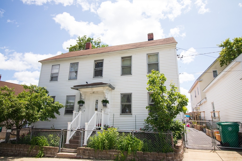 33 Cady St