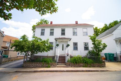 33 Cady St Lowell MA 01852