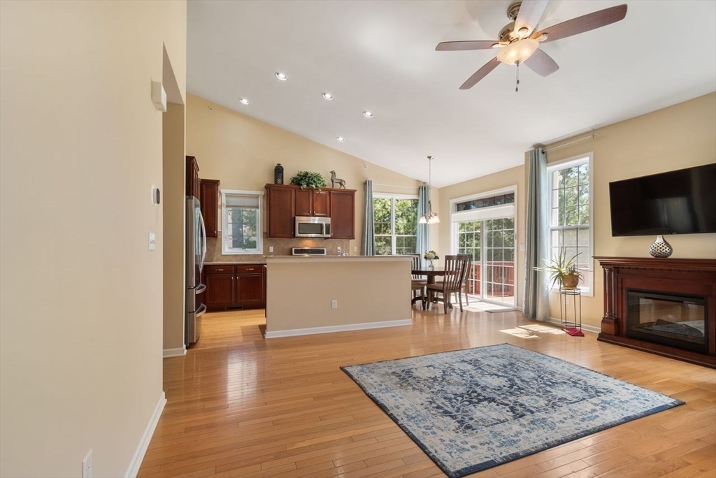 2 Hopkins Cir #2, Methuen, MA Photo #8