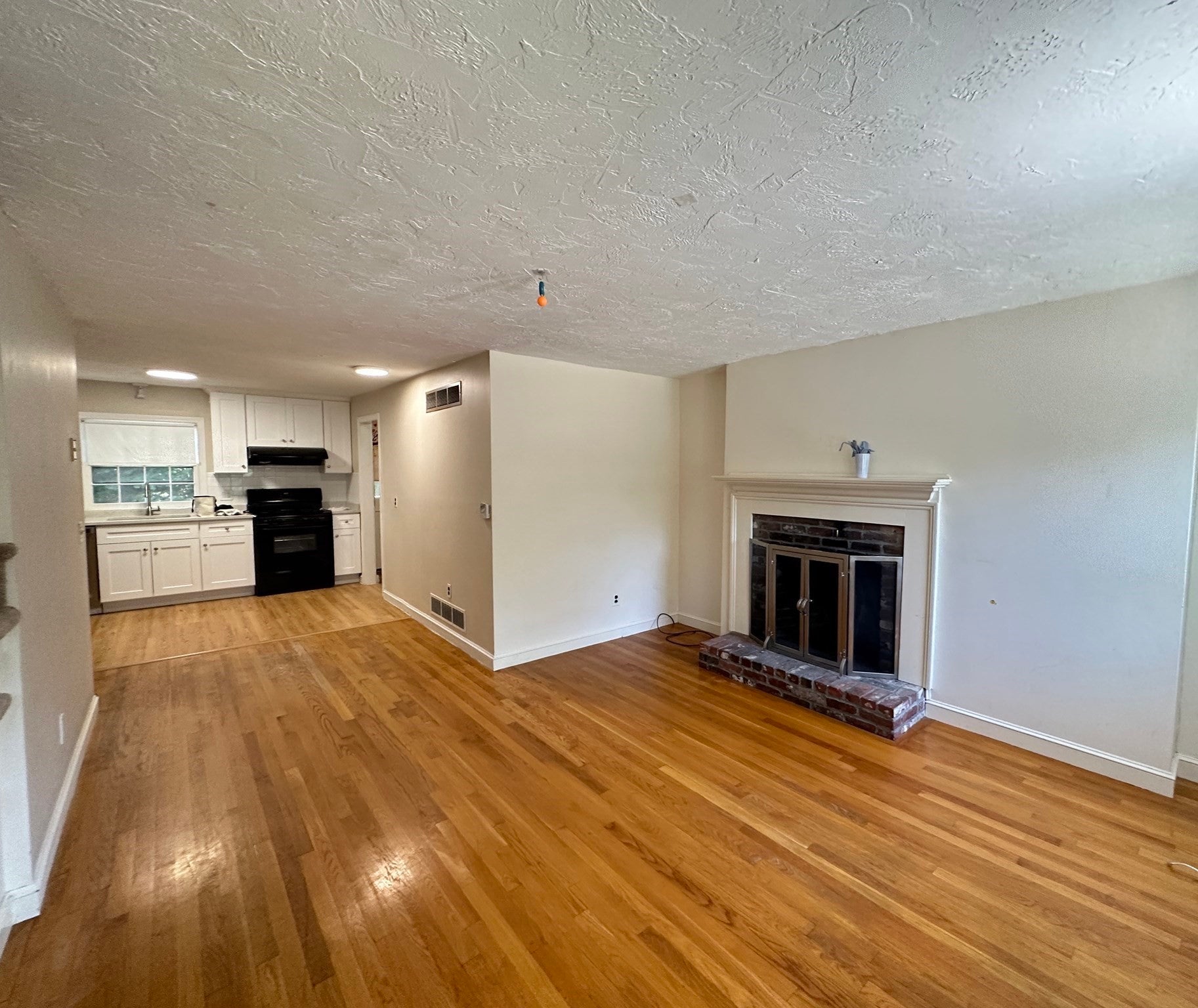 30 Harris St 5