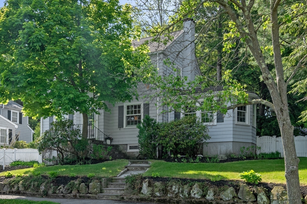 77 Shelton Road