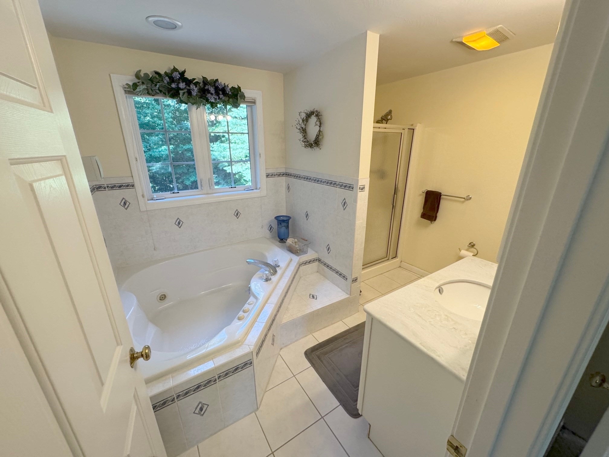 20 Emerald St, Tyngsborough, MA Photo #22