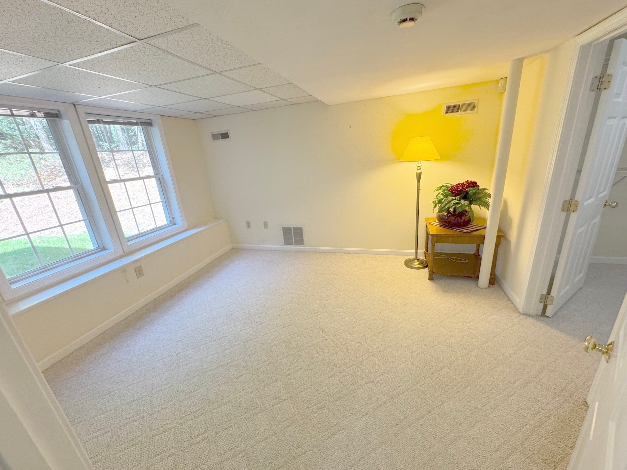 20 Emerald St, Tyngsborough, MA Photo #27