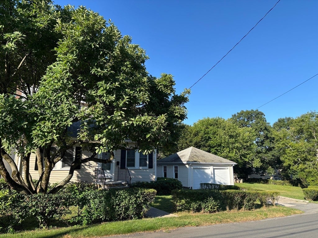 59 Fottler Ave