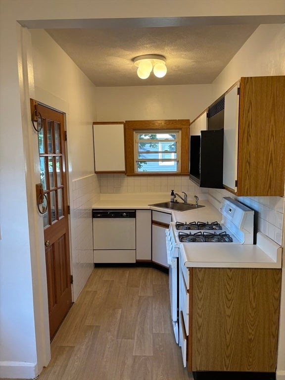 59 Fottler Ave, Lexington, MA Photo #15