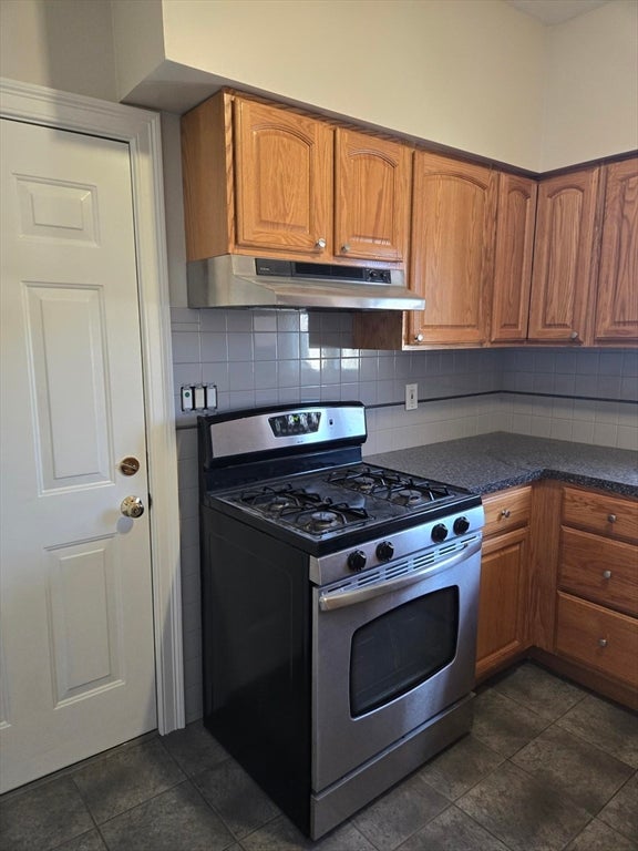 Photo of 600 Charles St, Fall River, MA