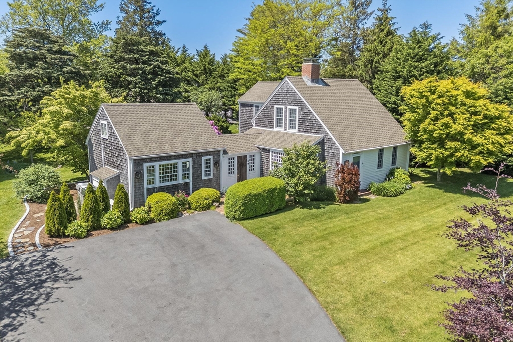 142 Monument Rd
