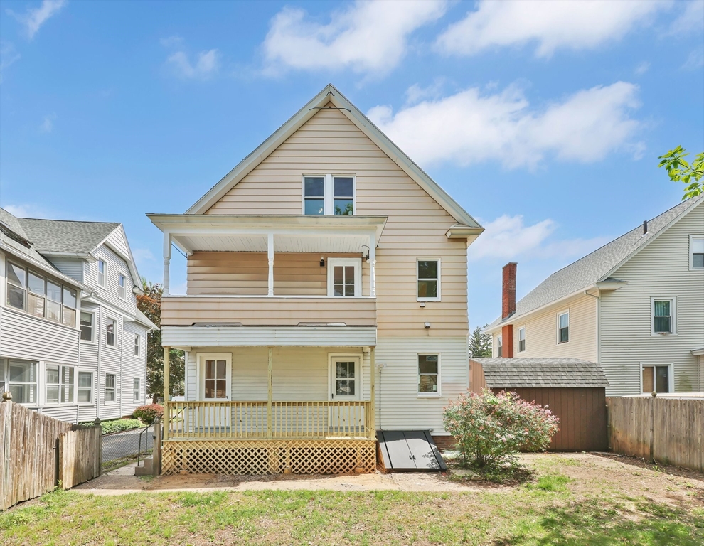 24 Hiawatha St