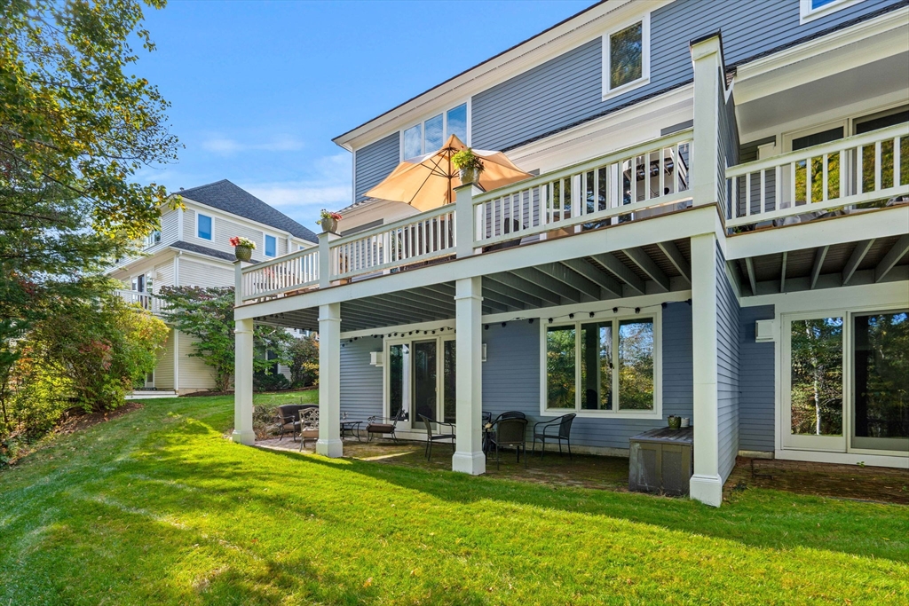 12 Highwood Ln