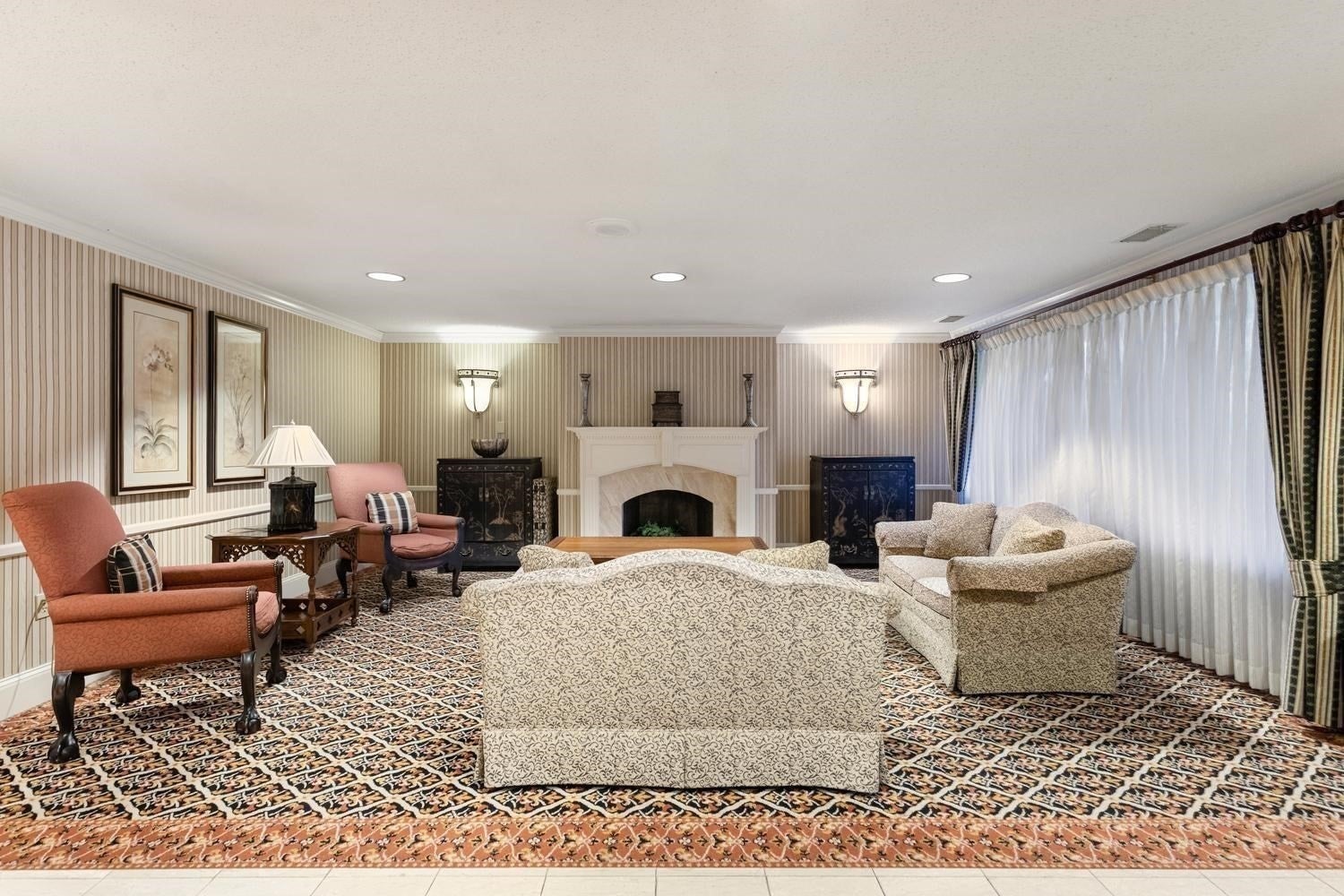 1008 Paradise Road #2J, Swampscott, MA Photo #37