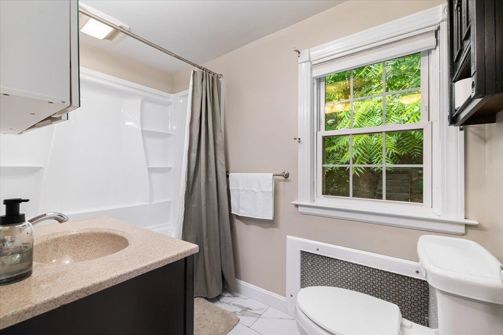 30 Saint Elmo Rd, Worcester, MA, 30 Saint Elmo Rd, Worcester, MA Photo #26