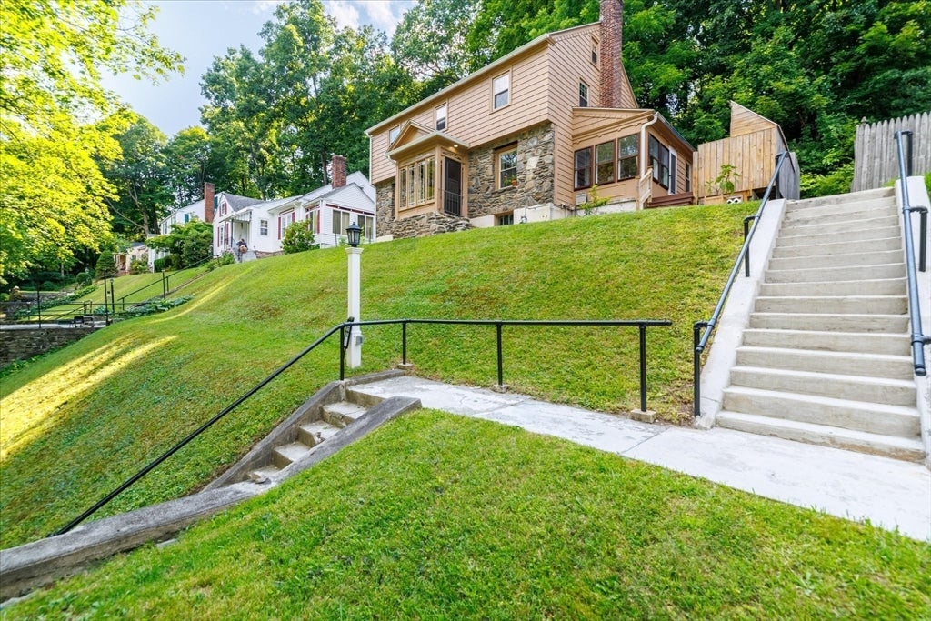30 Saint Elmo Rd, Worcester, MA, 30 Saint Elmo Rd, Worcester, MA Photo #3