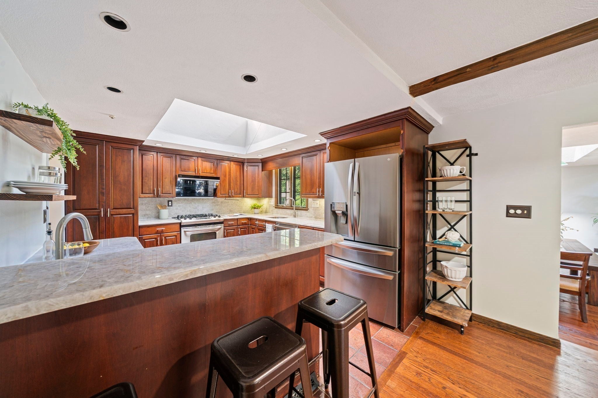 5 Cowdrey Ln, Acton, MA Photo #8