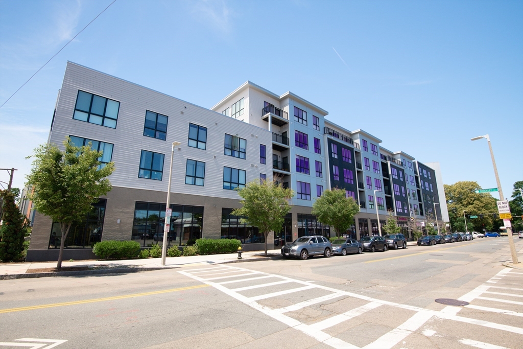 Boston, Massachusetts 02130, United States, 3 Bedrooms Bedrooms, ,2 BathroomsBathrooms,Residential,Active,166128