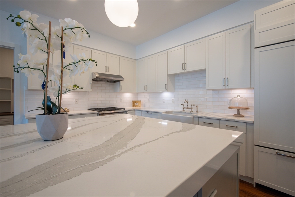 Boston, Massachusetts 02130, United States, 3 Bedrooms Bedrooms, ,2 BathroomsBathrooms,Residential,Active,166128