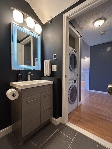 74 Tennis Plaza Road #38, Dracut, MA Photo #16