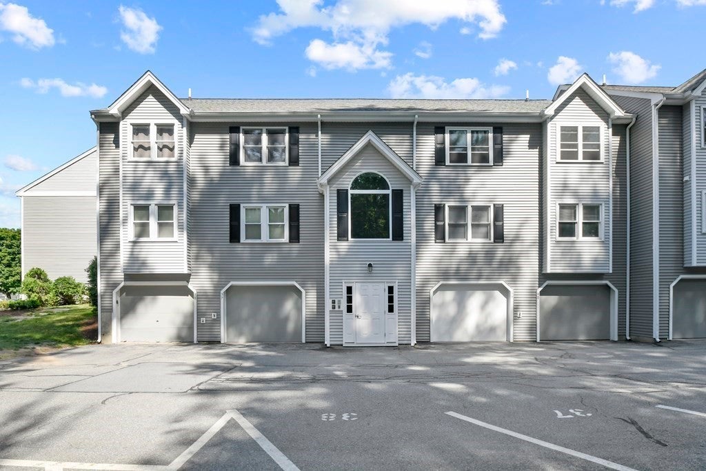 Photo of 74 Tennis Plaza Road, Dracut, MA