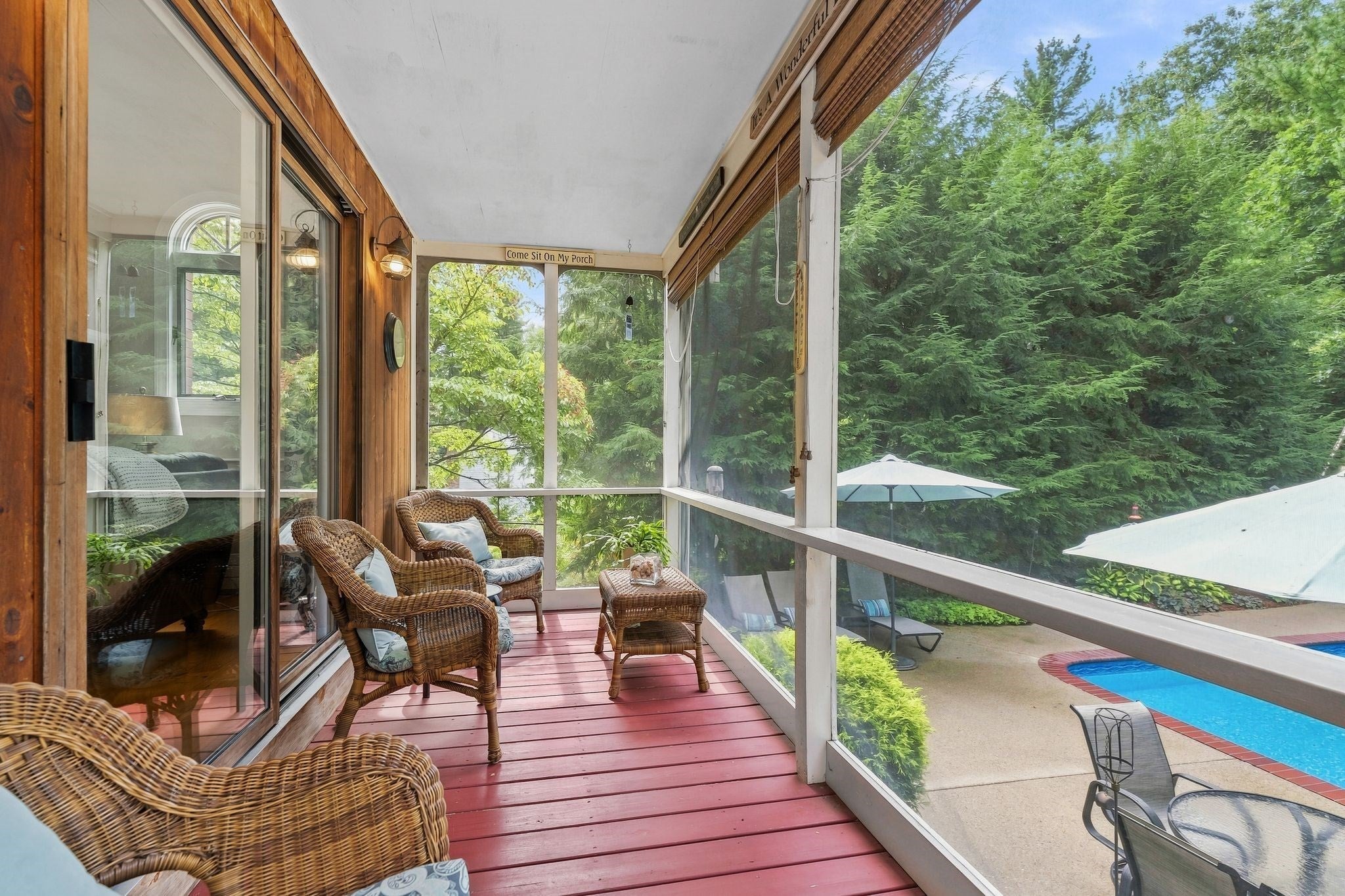 28 Lady Slipper Cir, Pembroke, MA Photo #17