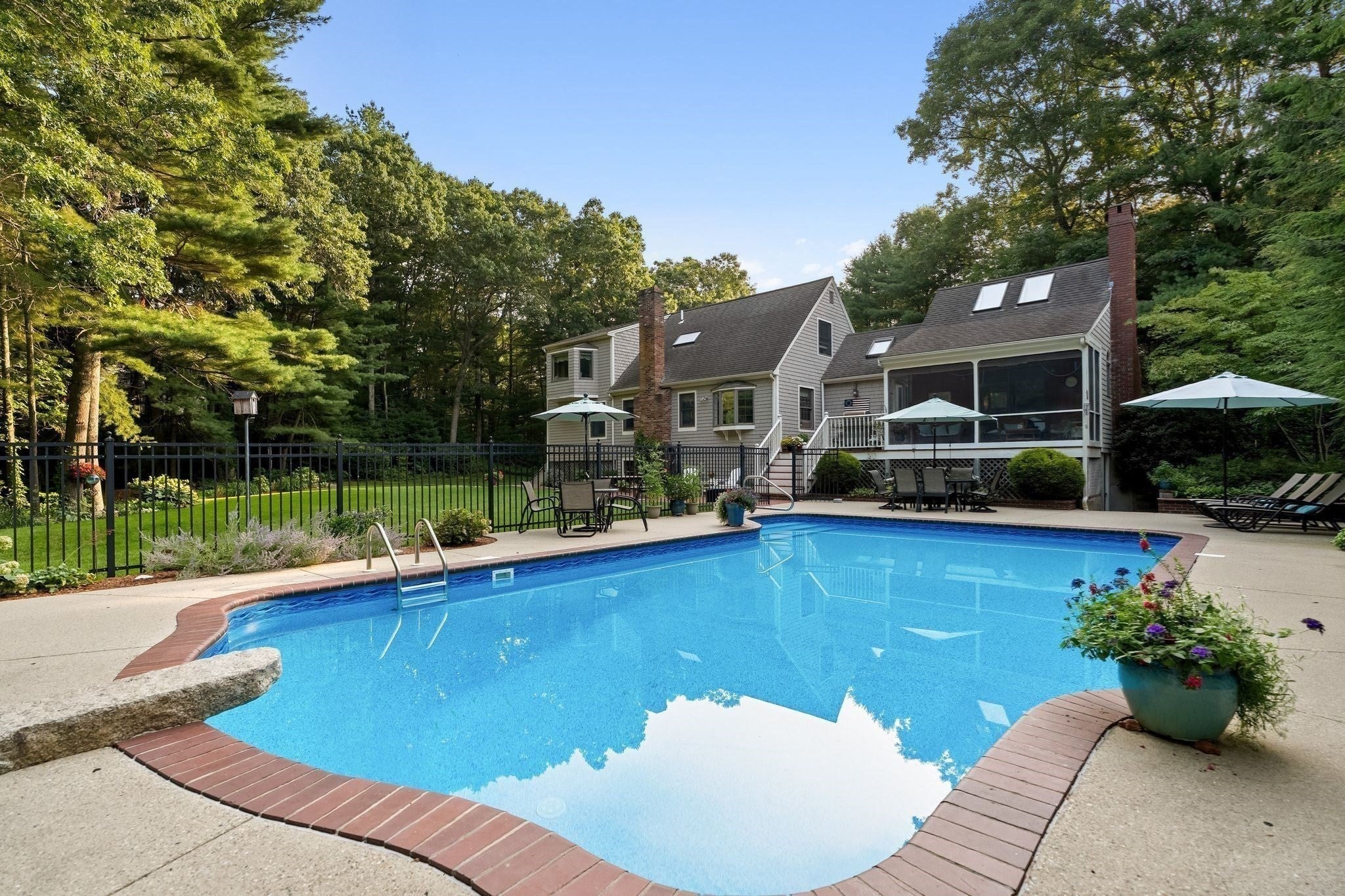 28 Lady Slipper Cir, Pembroke, MA Photo #31