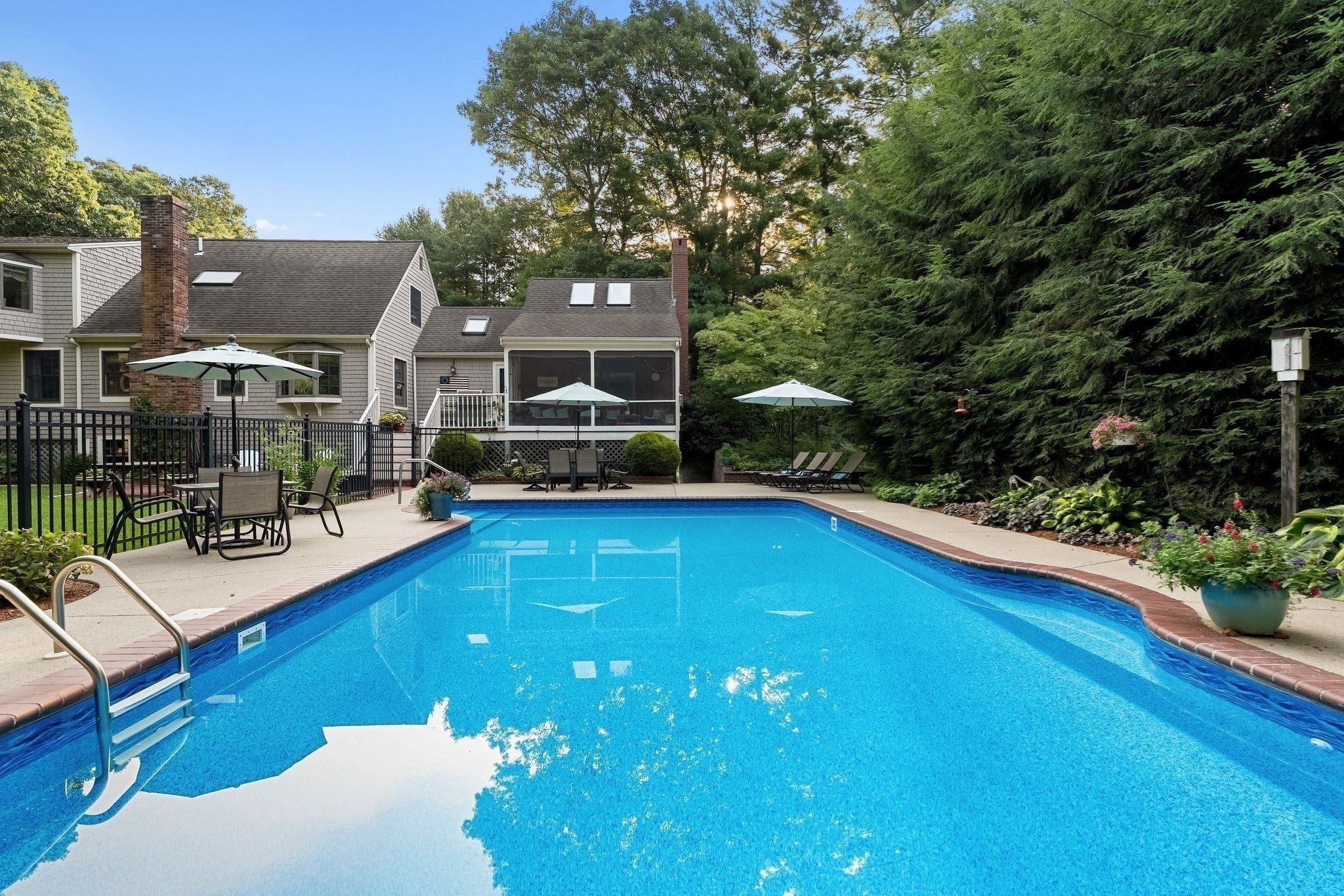 28 Lady Slipper Cir, Pembroke, MA Photo #33
