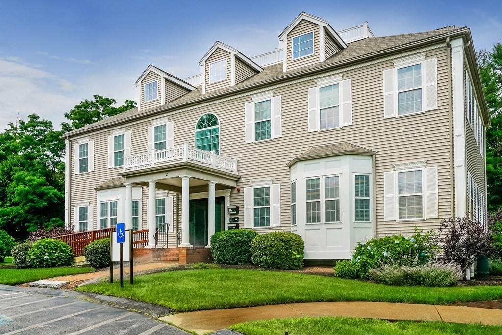 100 Schoosett St 2B