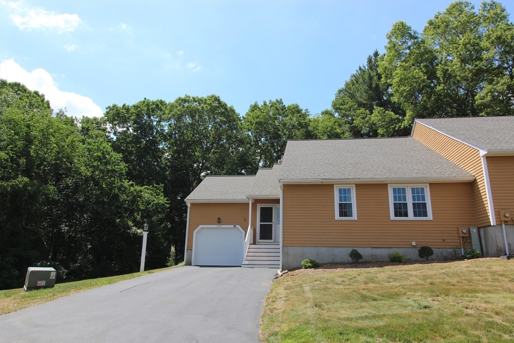 192 Laurelwood Dr 192