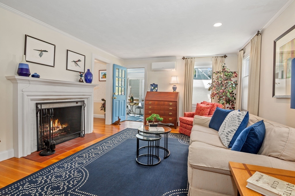 27 Concord St