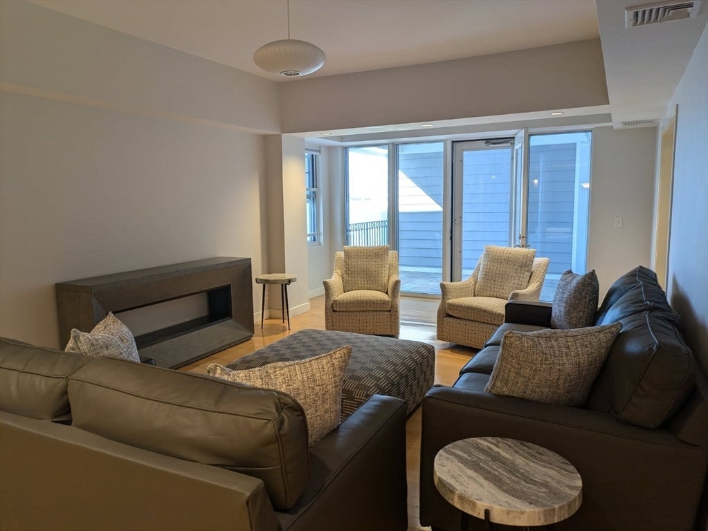 550 Pleassant Street #404, Winthrop, MA, 550 Pleassant Street #404, Winthrop, MA Photo #5