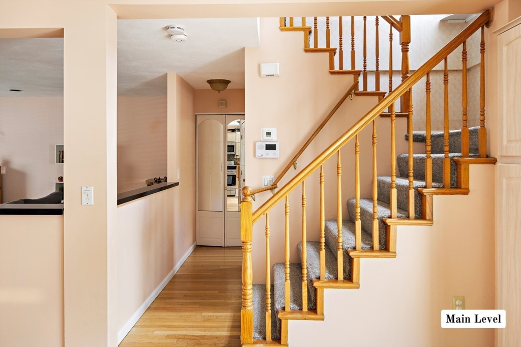 Boston, Massachusetts 02128, United States, 3 Bedrooms Bedrooms, ,3 BathroomsBathrooms,Residential,Active,232914