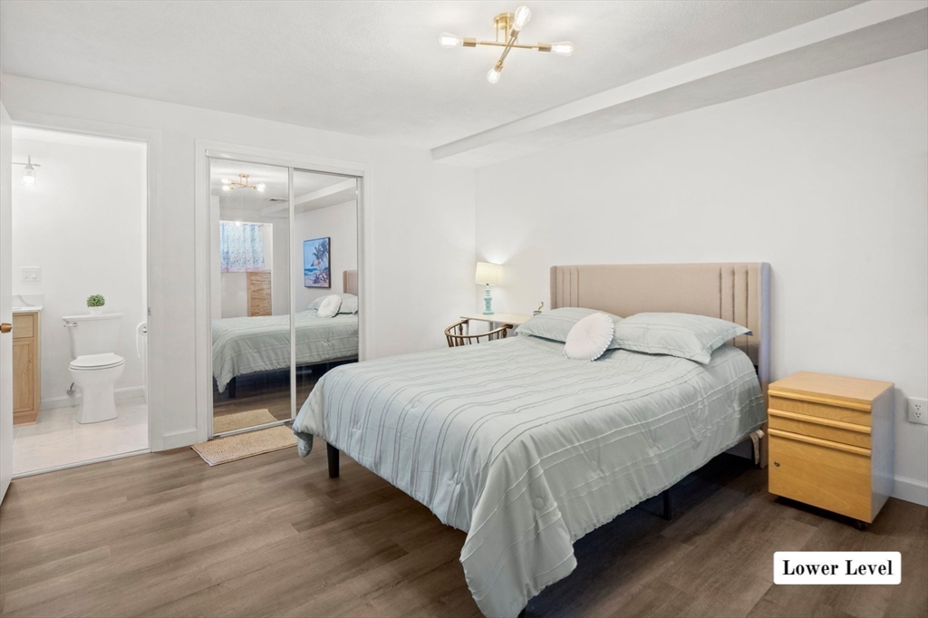 Boston, Massachusetts 02128, United States, 3 Bedrooms Bedrooms, ,3 BathroomsBathrooms,Residential,Active,232914