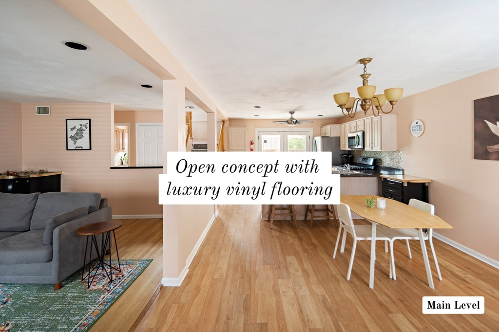 Boston, Massachusetts 02128, United States, 3 Bedrooms Bedrooms, ,3 BathroomsBathrooms,Residential,Active,232914