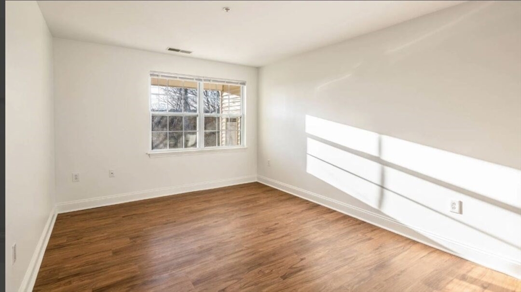 2 Littles Brook Court 5-33