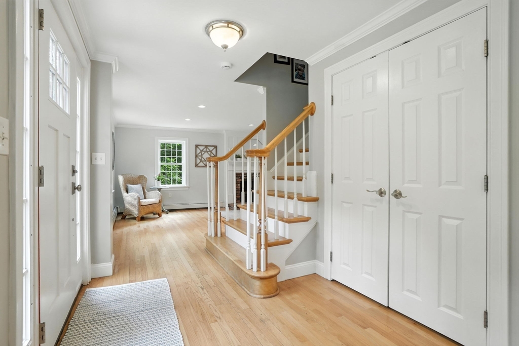 204 Riverside Dr