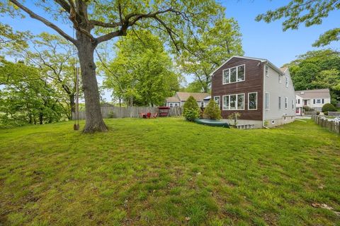 94 Clinton Rd Weymouth MA 02189