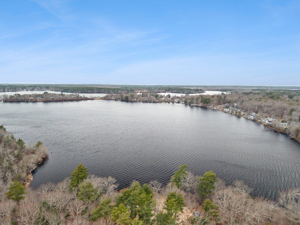 561 Twin Lakes Dr 561