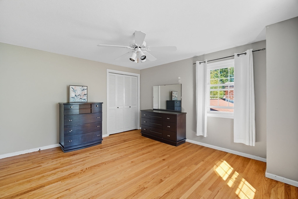 Wilbraham, Massachusetts 01095, United States, 4 Bedrooms Bedrooms, ,2 BathroomsBathrooms,Residential,Active,215624