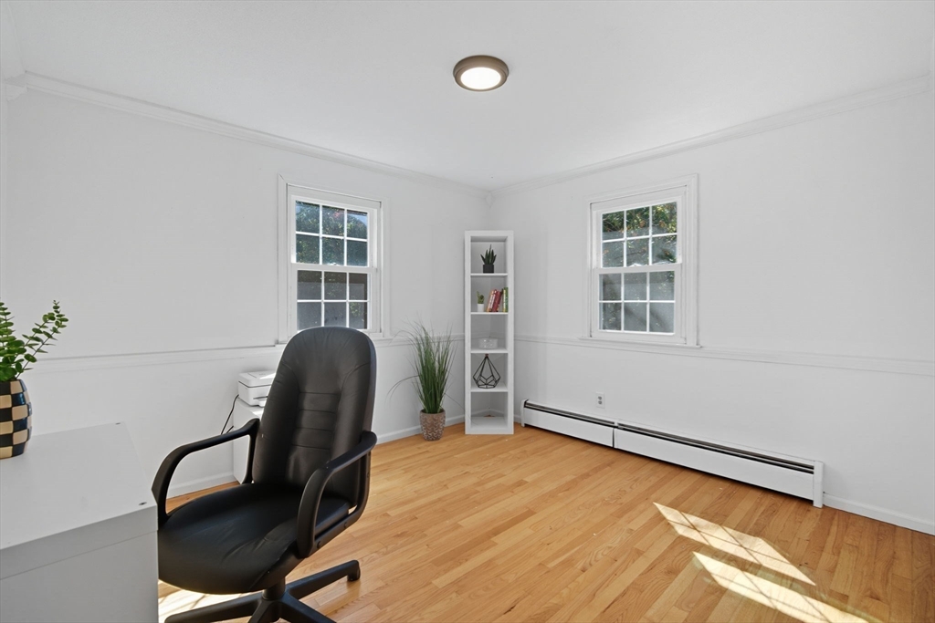 Wilbraham, Massachusetts 01095, United States, 4 Bedrooms Bedrooms, ,2 BathroomsBathrooms,Residential,Active,215624